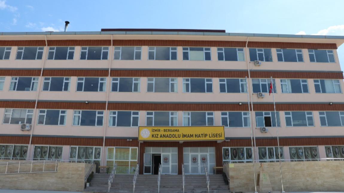 Bergama Kız Anadolu İmam Hatip Lisesi Fotoğrafı